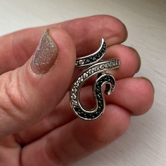 Vintage 90s Sparkling Sterling Silver Art Deco statement Black and white Ring - Picture 2 of 6